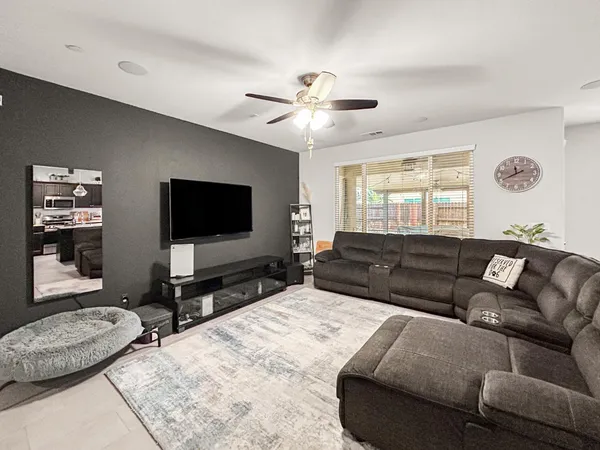 $446,000 | 2709 Pontiac Avenue, Clovis, CA 93611