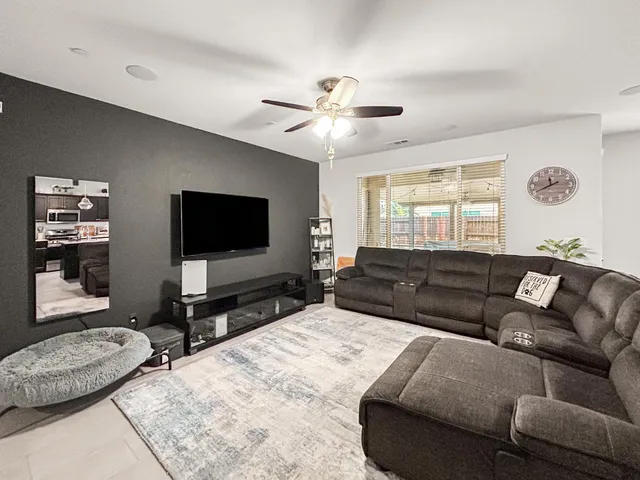 $450,000 | 2709 Pontiac Avenue, Clovis, CA 93611