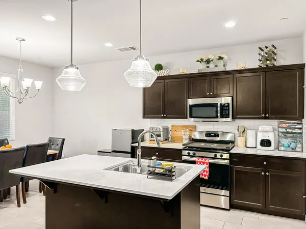 $446,000 | 2709 Pontiac Avenue, Clovis, CA 93611