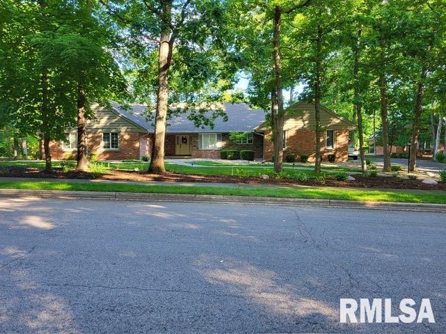 341 West Ravinwoods Road Peoria, IL 61615 - Photo 1 of 2