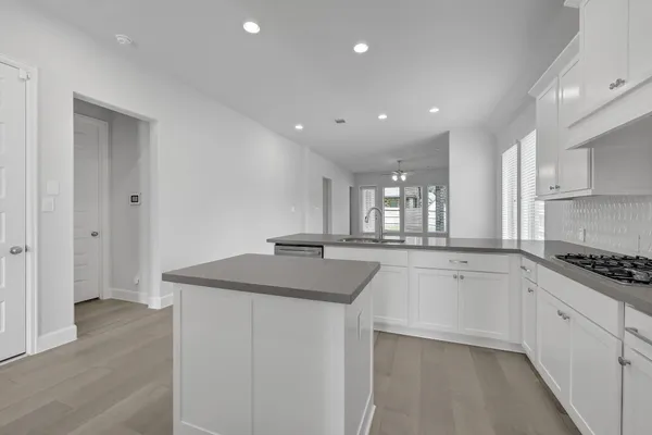 $2,600 | 15835 Bird Of Paradise Drive, Conroe, TX 77302