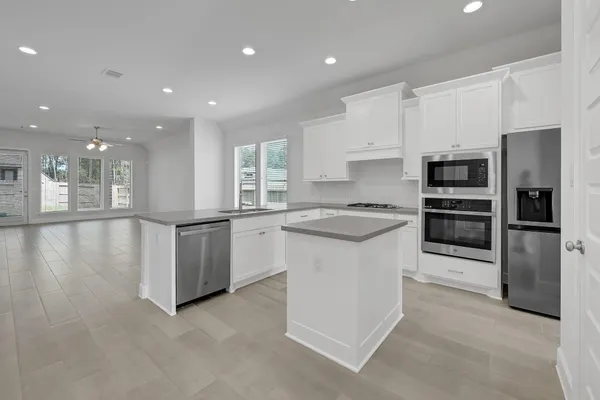 $2,600 | 15835 Bird Of Paradise Drive, Conroe, TX 77302