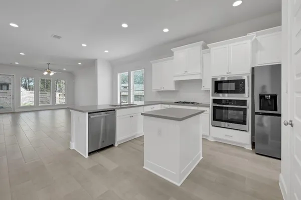 $2,600 | 15835 Bird Of Paradise Drive, Conroe, TX 77302