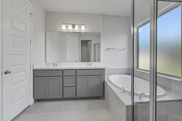 $2,600 | 15835 Bird Of Paradise Drive, Conroe, TX 77302