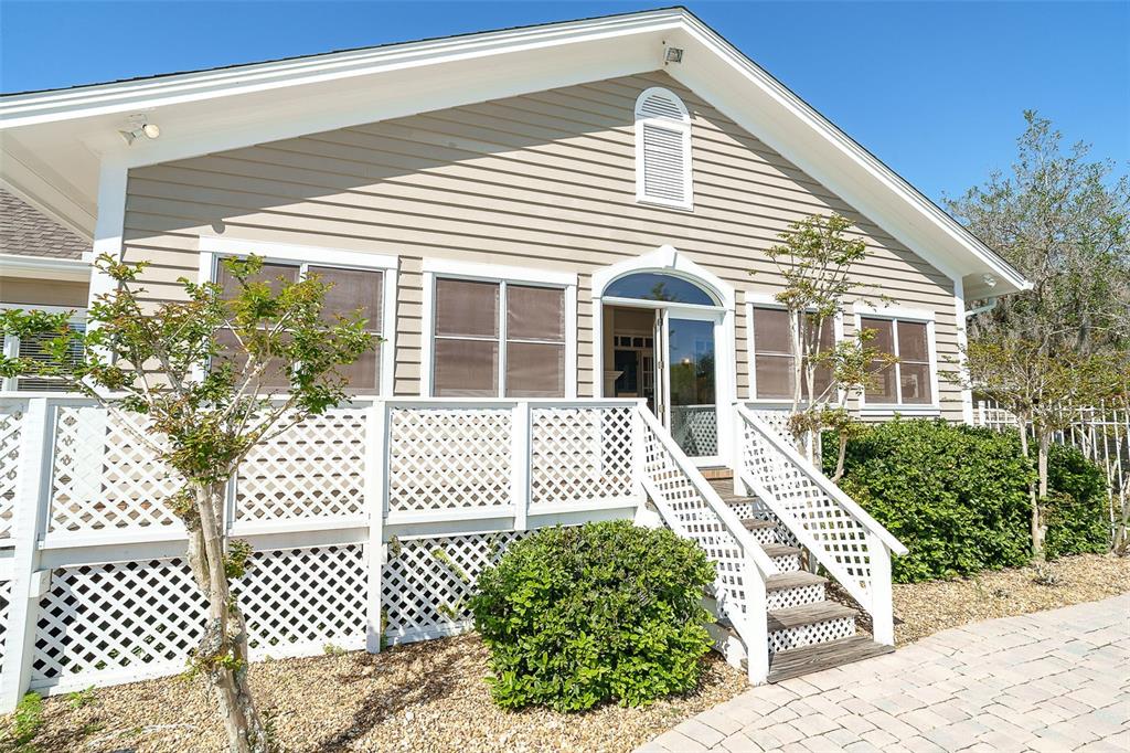 9299 Southwest Lipe Road Arcadia, FL 34269 - Photo 33 of 68 a front view of a house with a garden