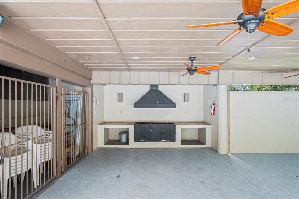 802 Antler Court Brandon, FL 33511 - Photo 33 of 37 a front view of a house with a garage