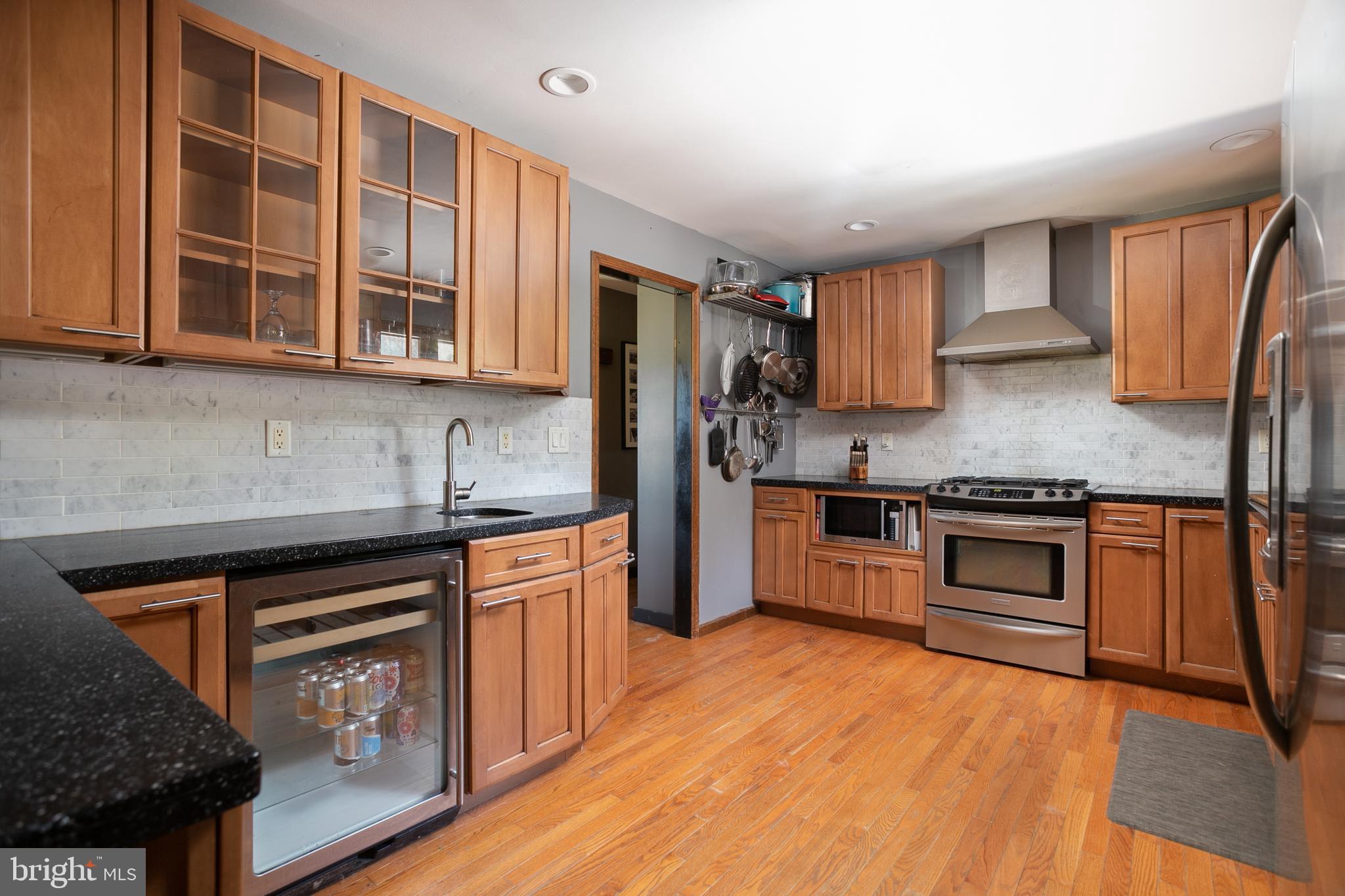 366 Sharon Road Hightstown, NJ 08520 - Photo 10 of 29
