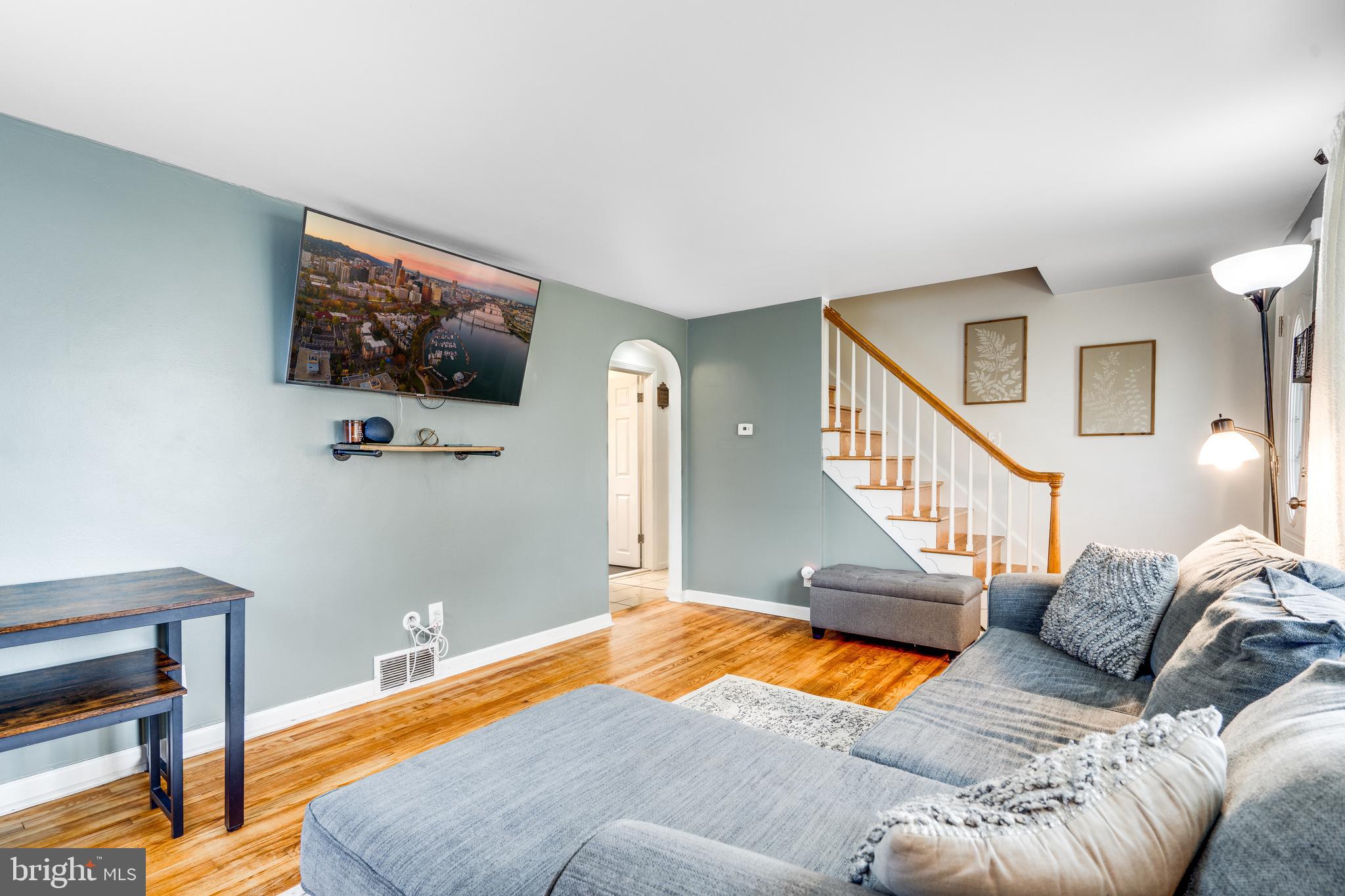 209 Kuser Road Hamilton, NJ 08619 - Photo 4 of 21 Gallery Image 4