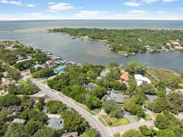 $3,420,000 | 702 Beach Drive, Destin, FL 32541