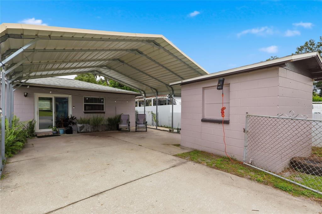 201 East Wheeler Road Seffner, FL 33584 - Photo 30 of 39 Gallery Image 30