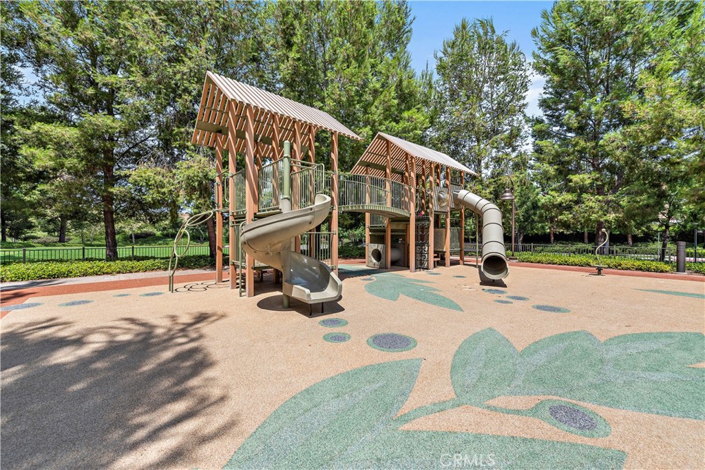 22 Tesoro Irvine, CA 92618 - Photo 22 of 27 a view of a house with backyard and sitting area