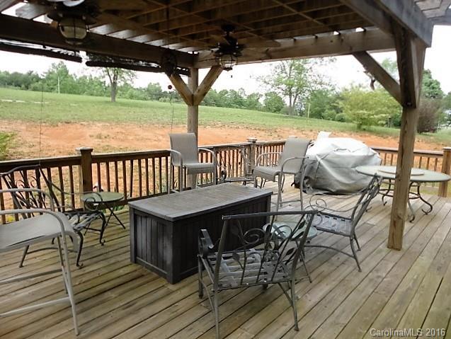 409 Starview Drive Rutherfordton, NC 28139 - Photo 3 of 24 Gallery Image 3
