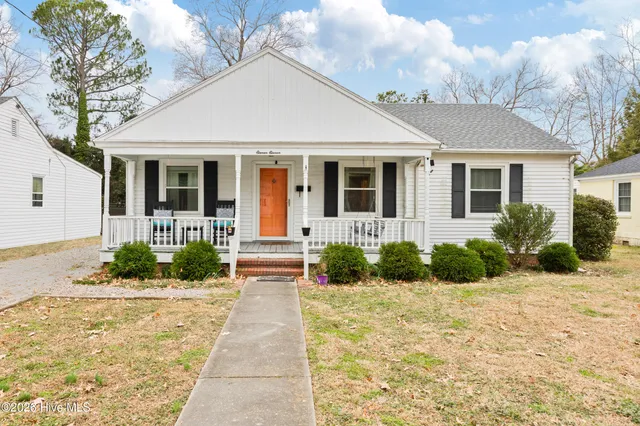 $272,000 | 1111 East Williams Circle, Elizabeth City, NC 27909