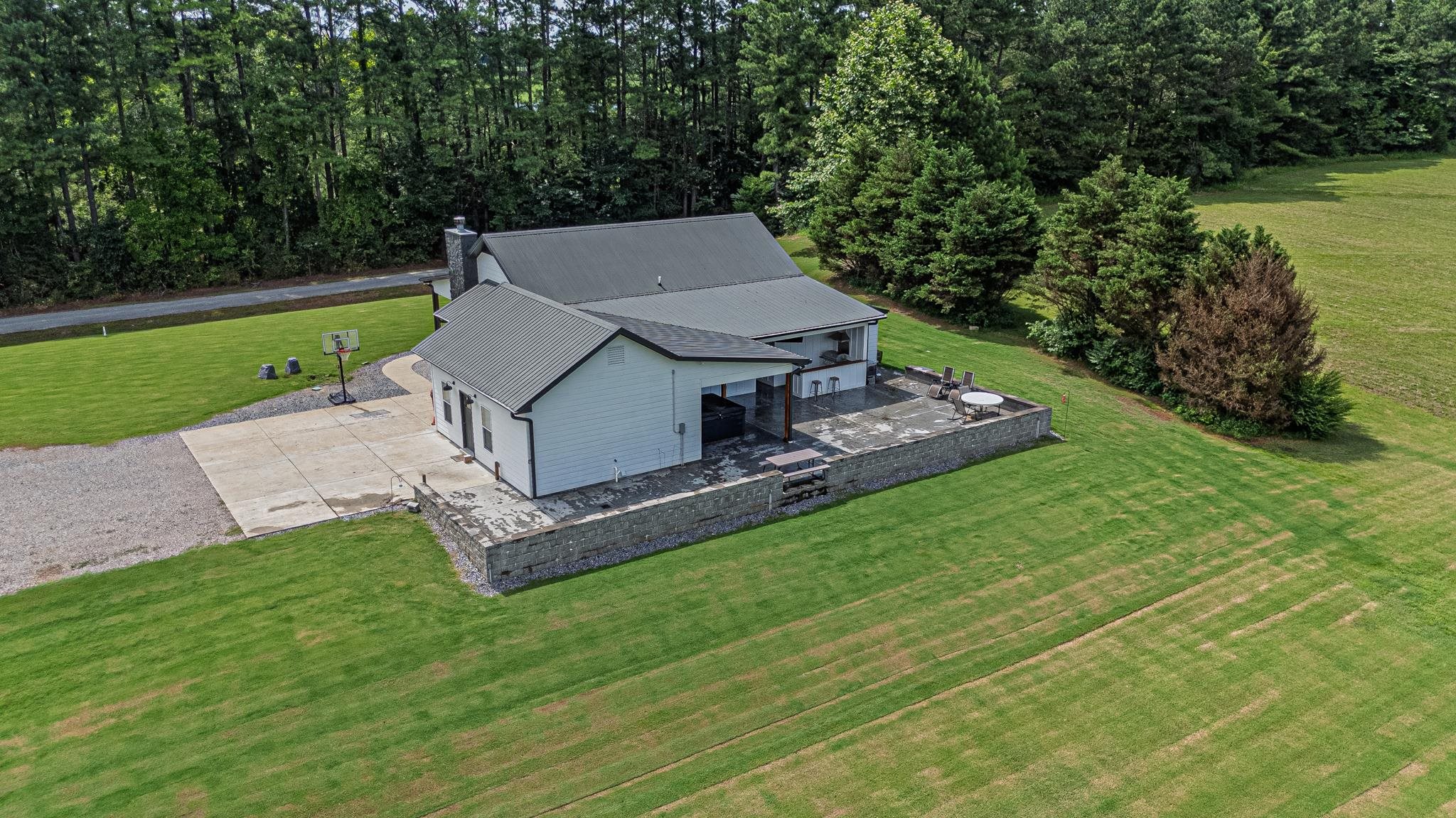 50 Shady Grove Road Williston, TN 38076 - Photo 6 of 35 a house view with a garden space