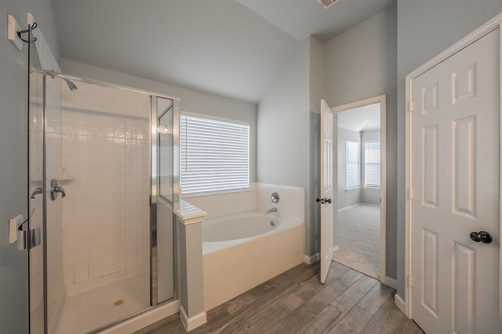 7305 Raintree Way Denton, TX 76210 - Photo 3 of 32