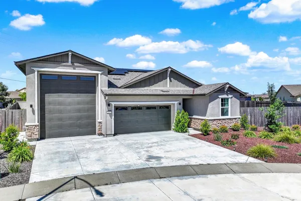 $565,000 | 1517 Falabella Way, Olivehurst, CA 95961