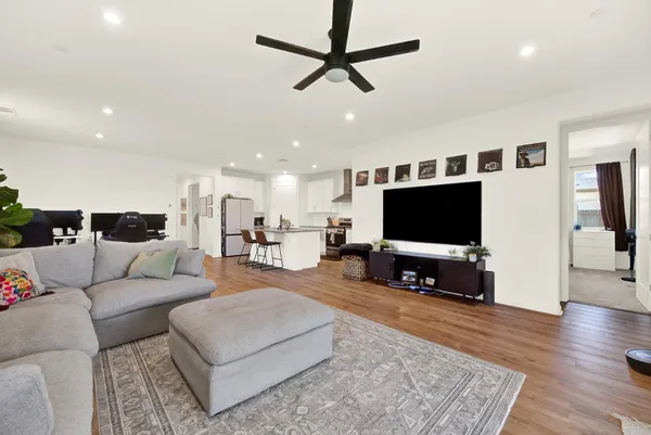 $565,000 | 1517 Falabella Way, Olivehurst, CA 95961