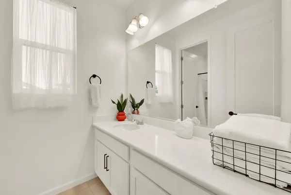 $565,000 | 1517 Falabella Way, Olivehurst, CA 95961