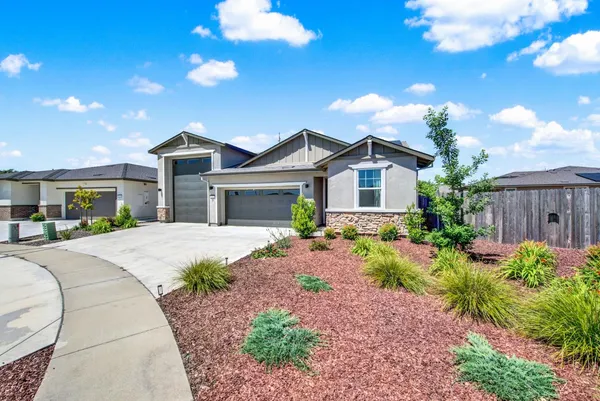 $565,000 | 1517 Falabella Way, Olivehurst, CA 95961
