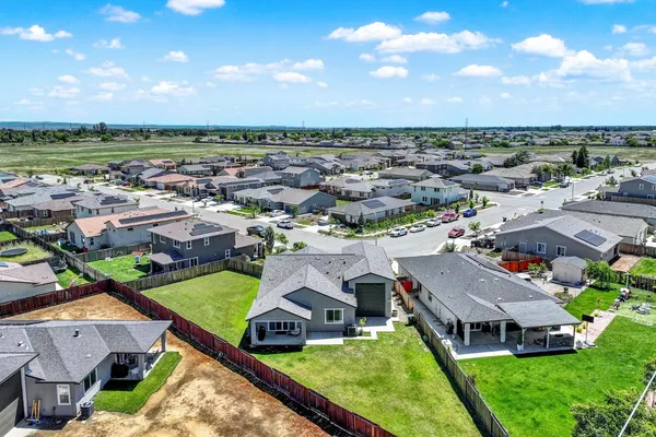 $565,000 | 1517 Falabella Way, Olivehurst, CA 95961