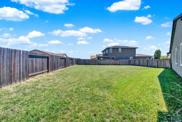 $565,000 | 1517 Falabella Way, Olivehurst, CA 95961