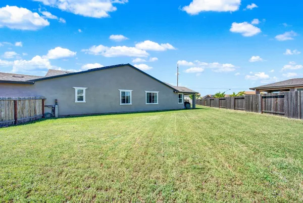 $565,000 | 1517 Falabella Way, Olivehurst, CA 95961