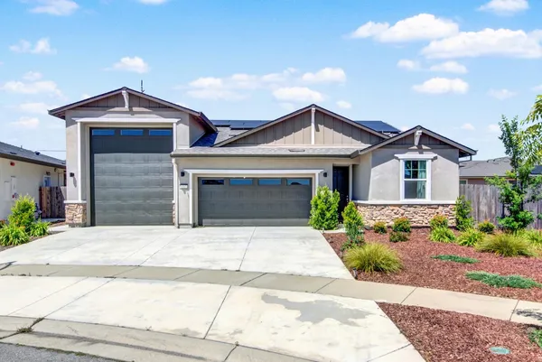 $565,000 | 1517 Falabella Way, Olivehurst, CA 95961