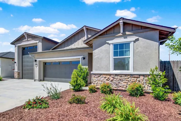 $565,000 | 1517 Falabella Way, Olivehurst, CA 95961