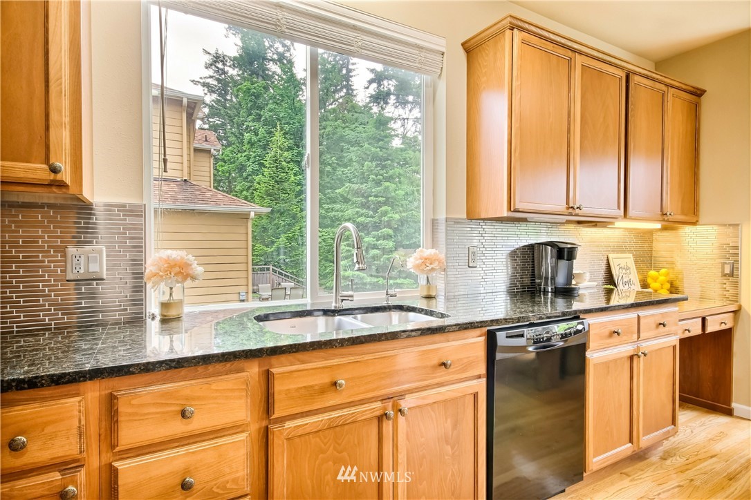 16568 Southeast 162nd Street Renton, WA 98058 - Photo 13 of 37 Gallery Image 13