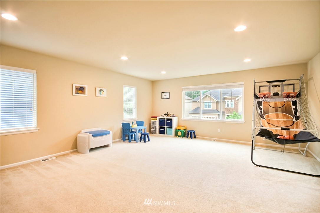 16568 Southeast 162nd Street Renton, WA 98058 - Photo 28 of 37 Gallery Image 28