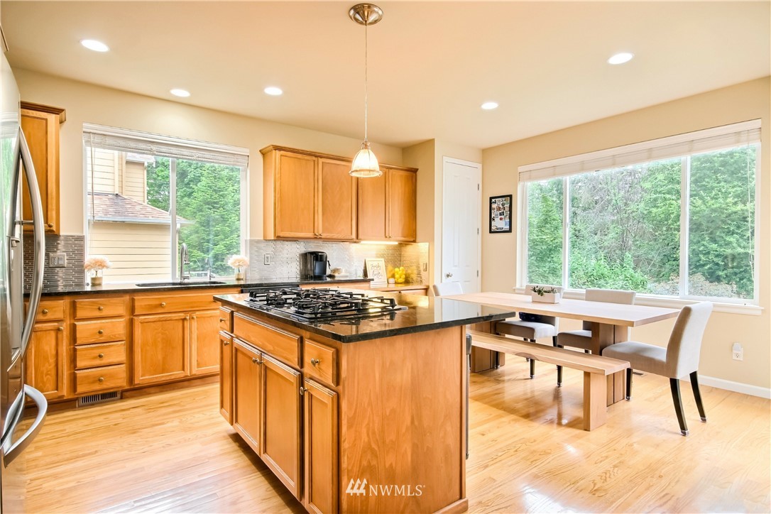 16568 Southeast 162nd Street Renton, WA 98058 - Photo 10 of 37 Gallery Image 10
