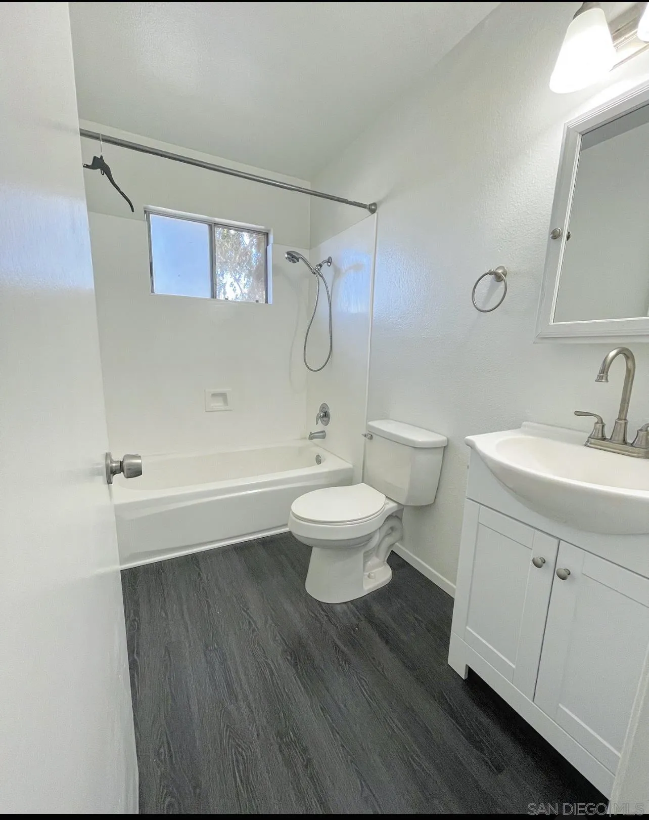 9858 Mission Vega Road, Unit 4 Santee, CA 92071 - Photo 15 of 18 Gallery Image 15