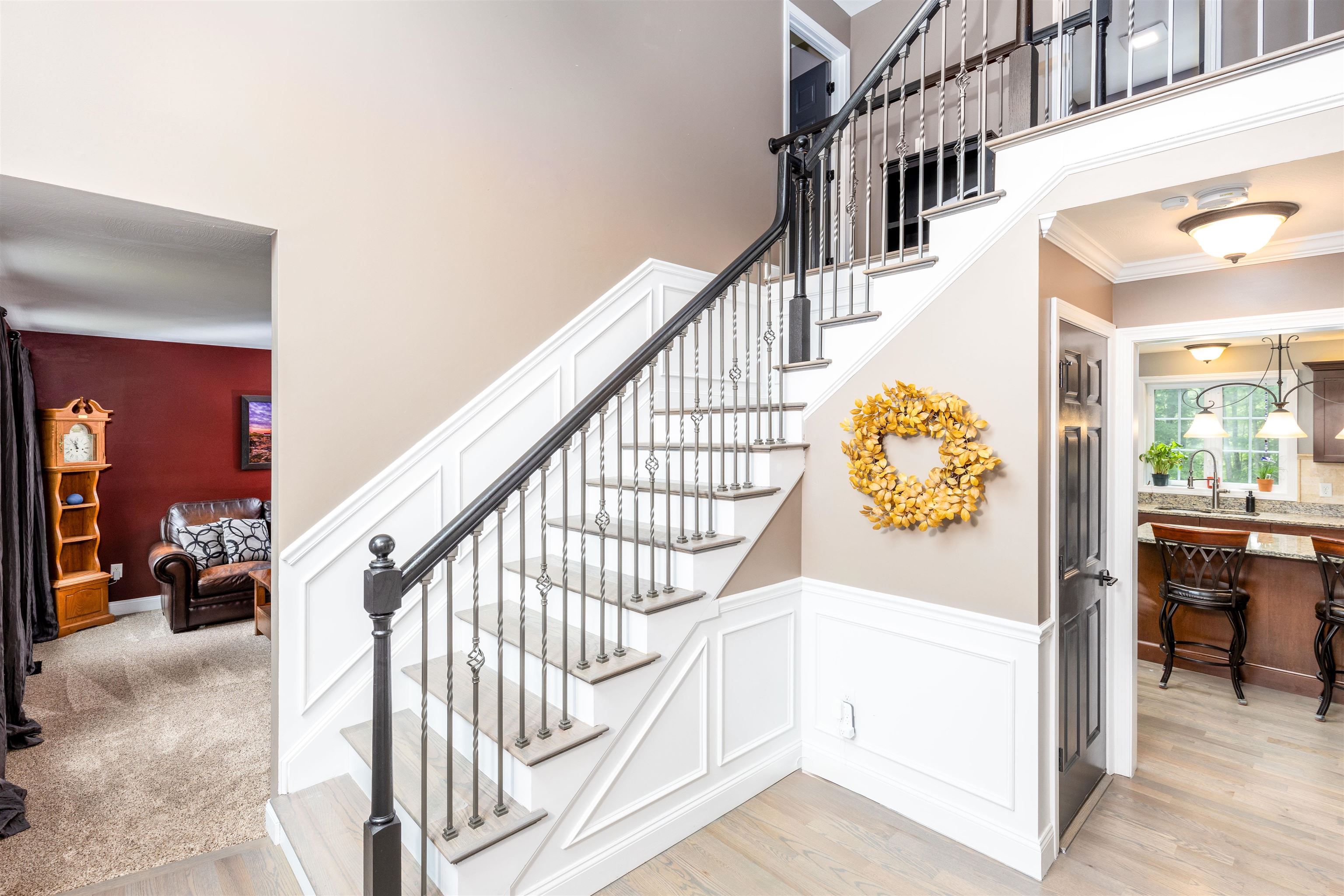 41 Deer Run Derry, NH 03038 - Photo 9 of 39