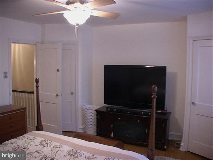 7547 Beverly Road Philadelphia, PA 19138 - Photo 12 of 23 Bedroom - Main