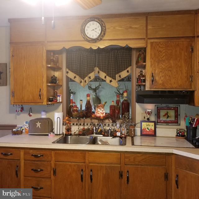 444 Stracks Dam Road Myerstown, PA 17067 - Photo 10 of 19 Kitchen