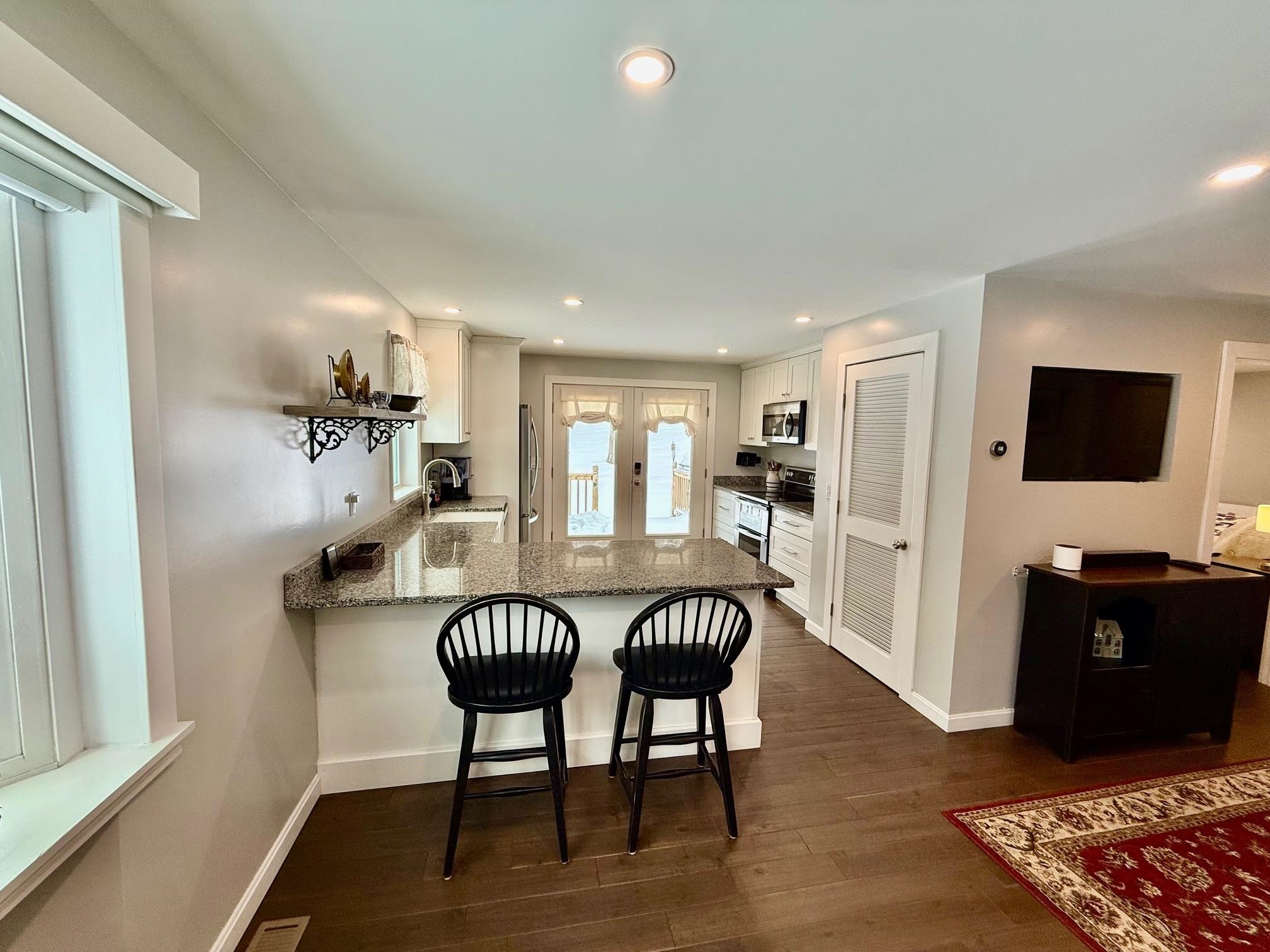24 Main Street Hooksett, NH 03106 - Photo 4 of 12