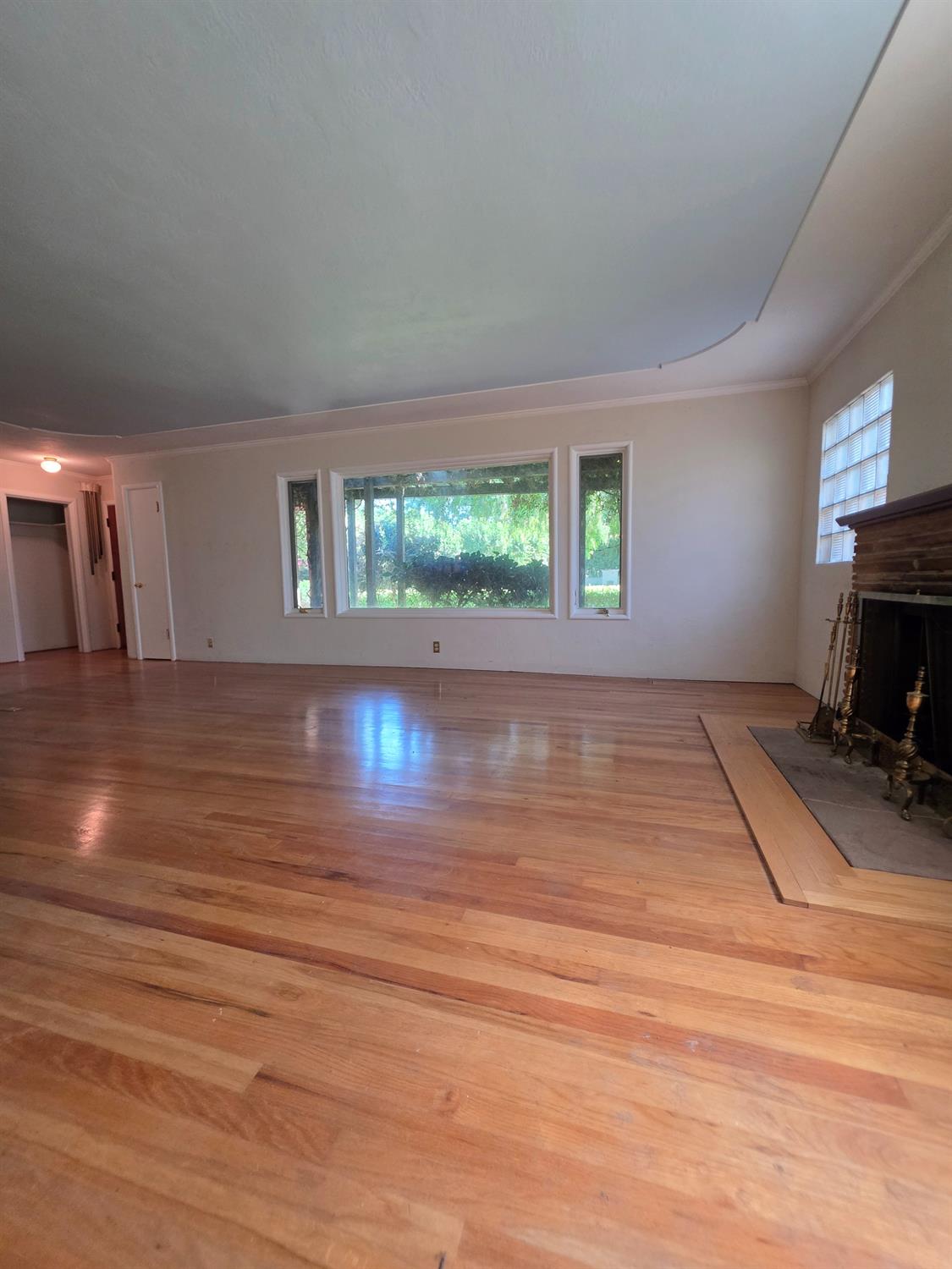 2303 Moreing Road Stockton, CA 95204 - Photo 6 of 25 Gallery Image 6