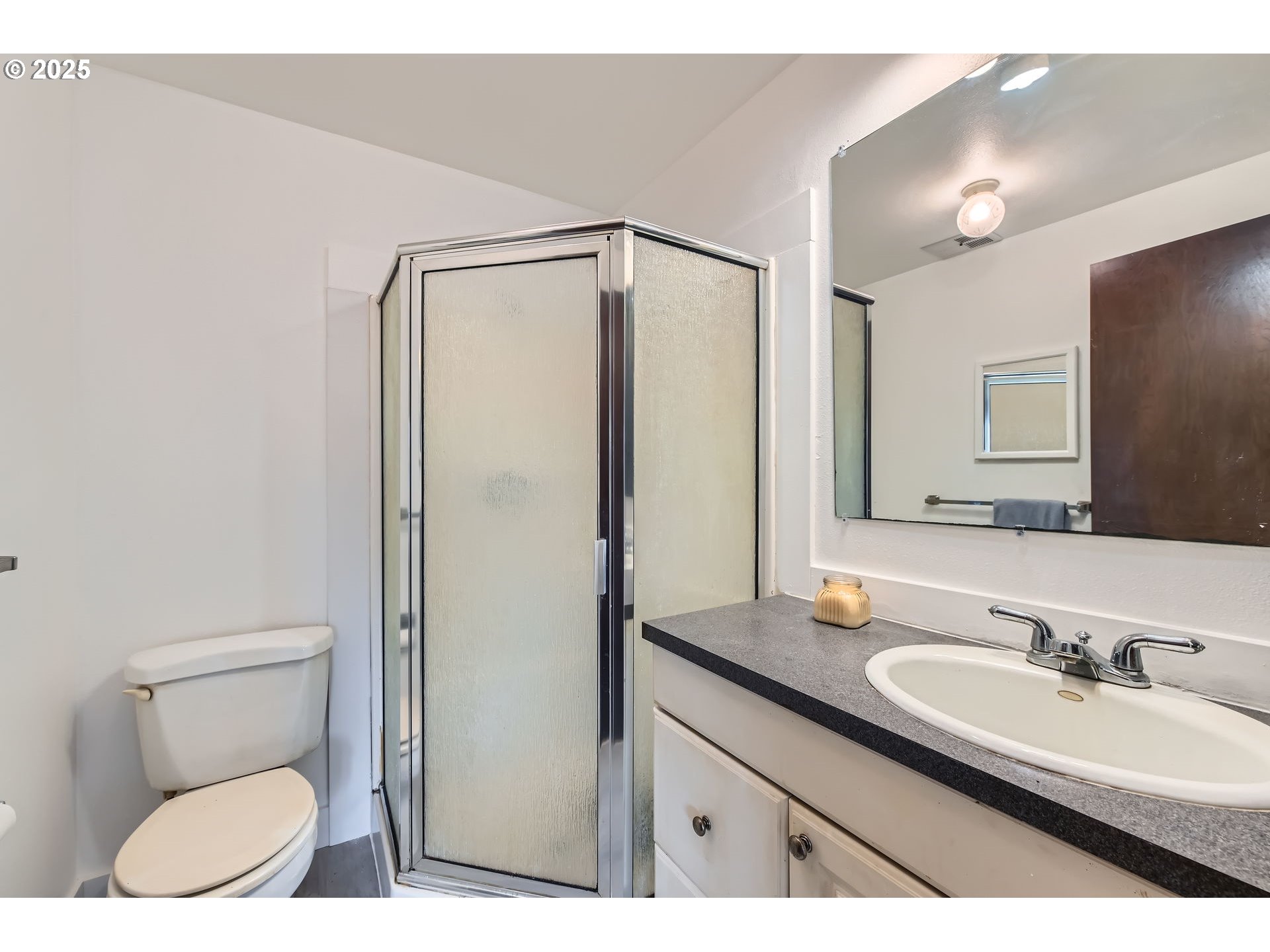 571 Northeast Anderson Road Gresham, OR 97030 - Photo 16 of 42 Gallery Image 16
