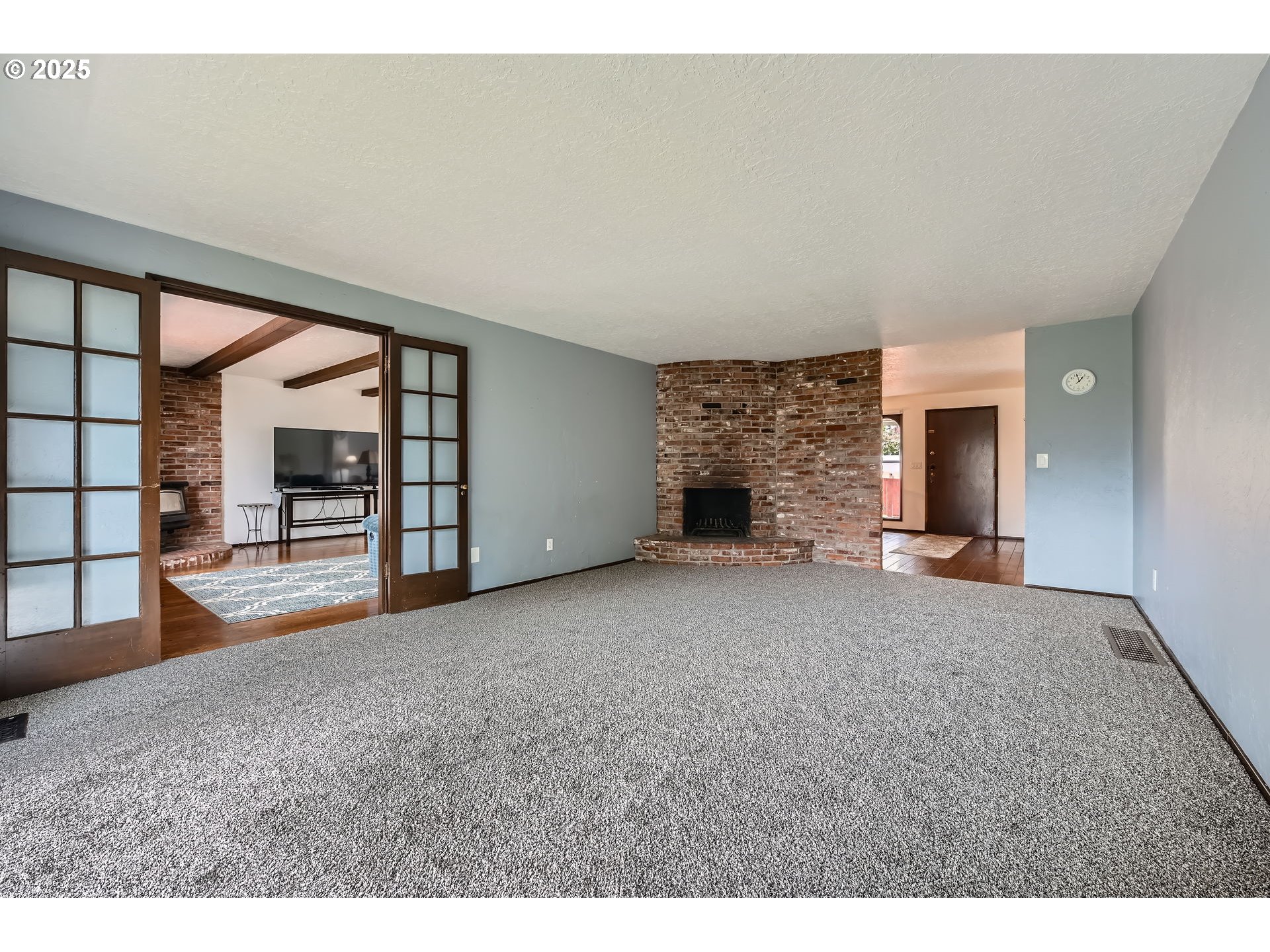 571 Northeast Anderson Road Gresham, OR 97030 - Photo 7 of 42 Gallery Image 7