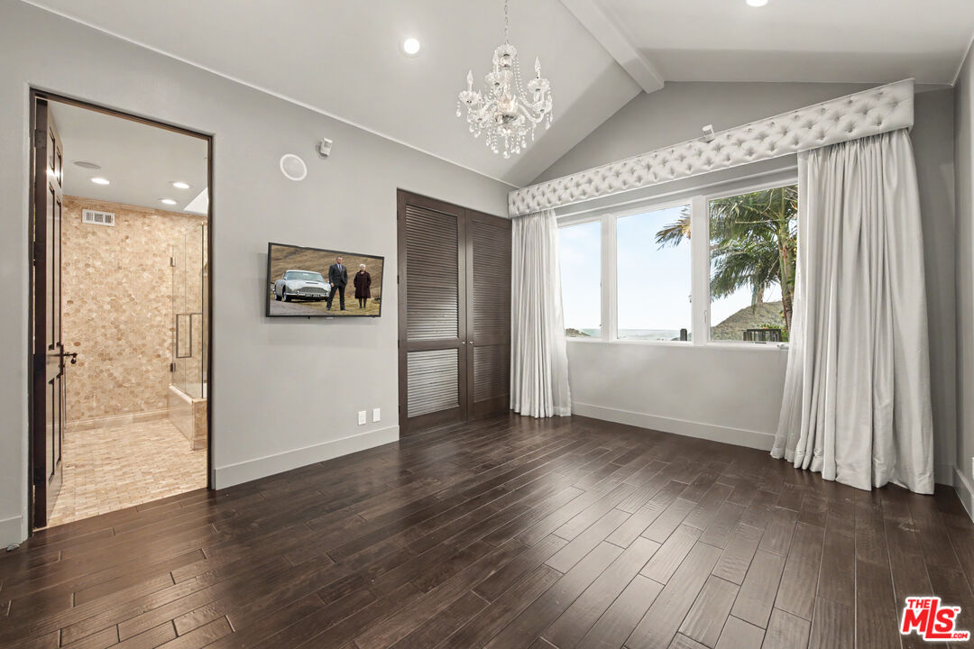 12608 Promontory Road Los Angeles, CA 90049 - Photo 39 of 59