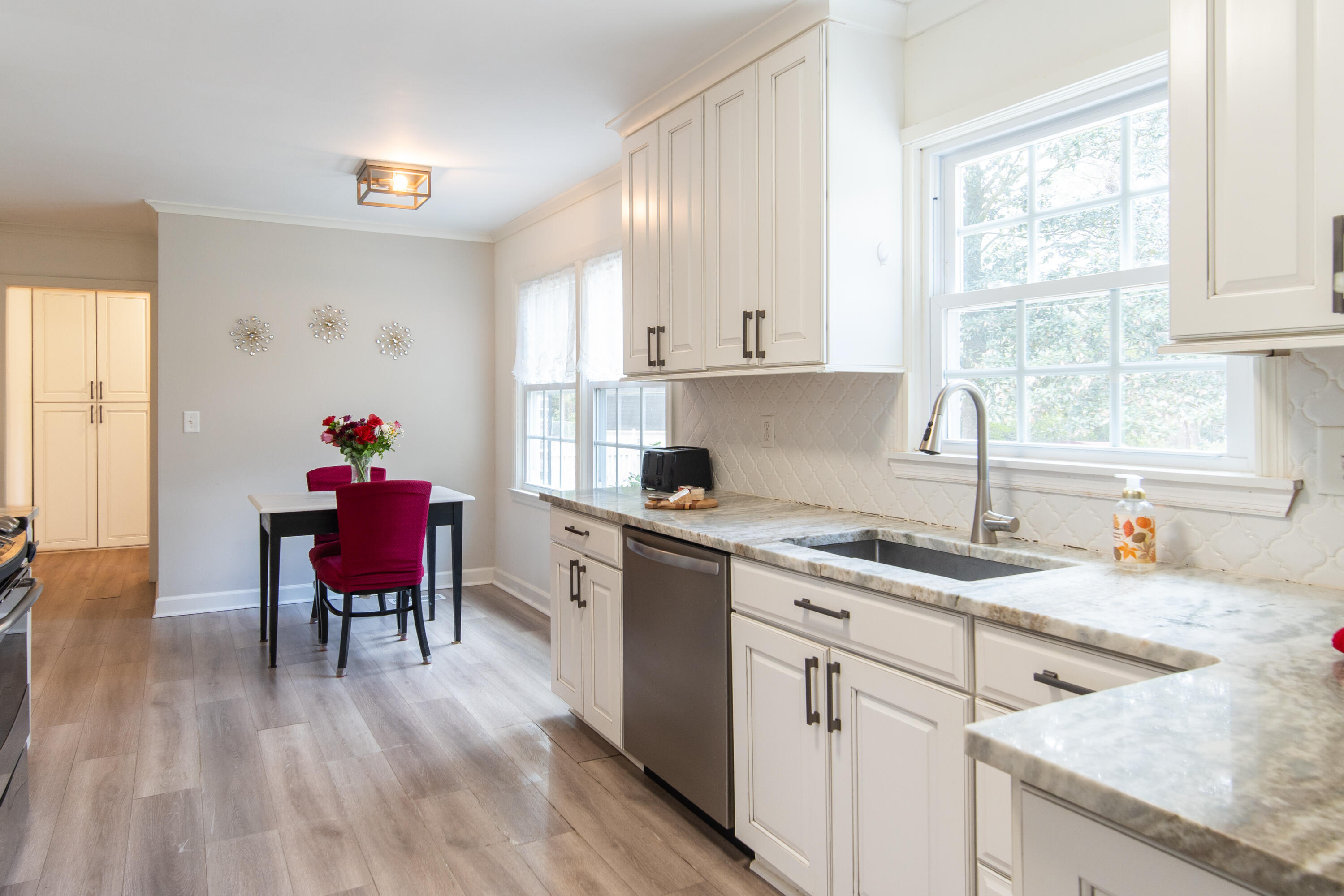 104 Race Club Road Summerville, SC 29483 - Photo 4 of 44 104 Race Club-10