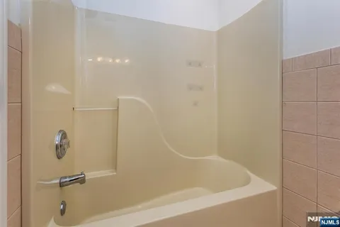 $479,000 | 200 Cambridge Court, Unit G100, Clifton, NJ 07014