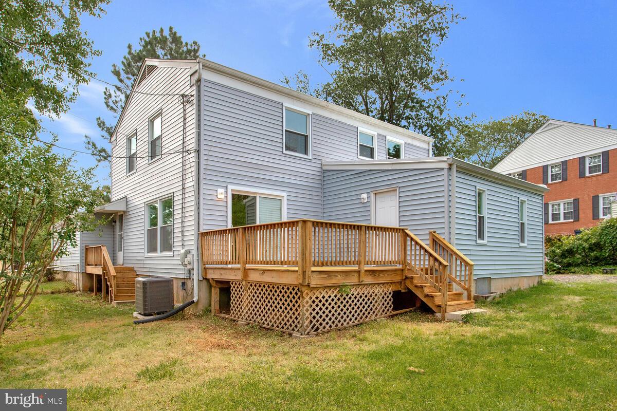 13006 Claxton Drive Laurel, MD 20708 - Photo 3 of 46 Enioy Relaxin on Your Deck!