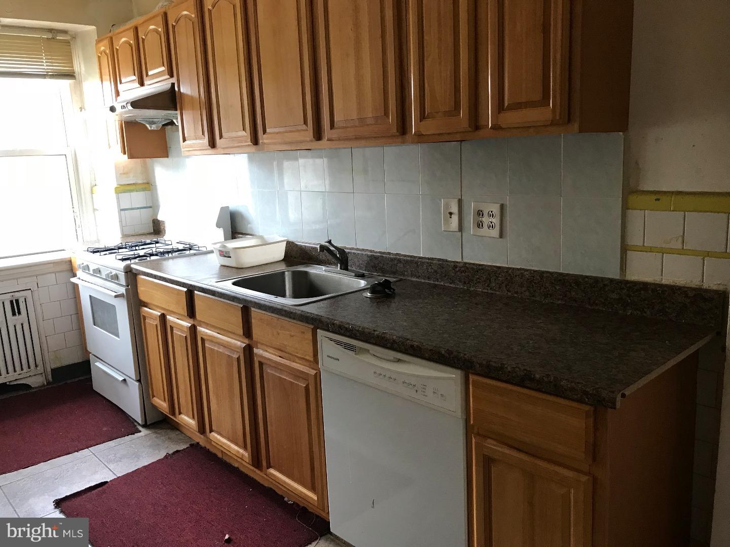 6918 Rutland Street Philadelphia, PA 19149 - Photo 3 of 6 Gallery Image 3