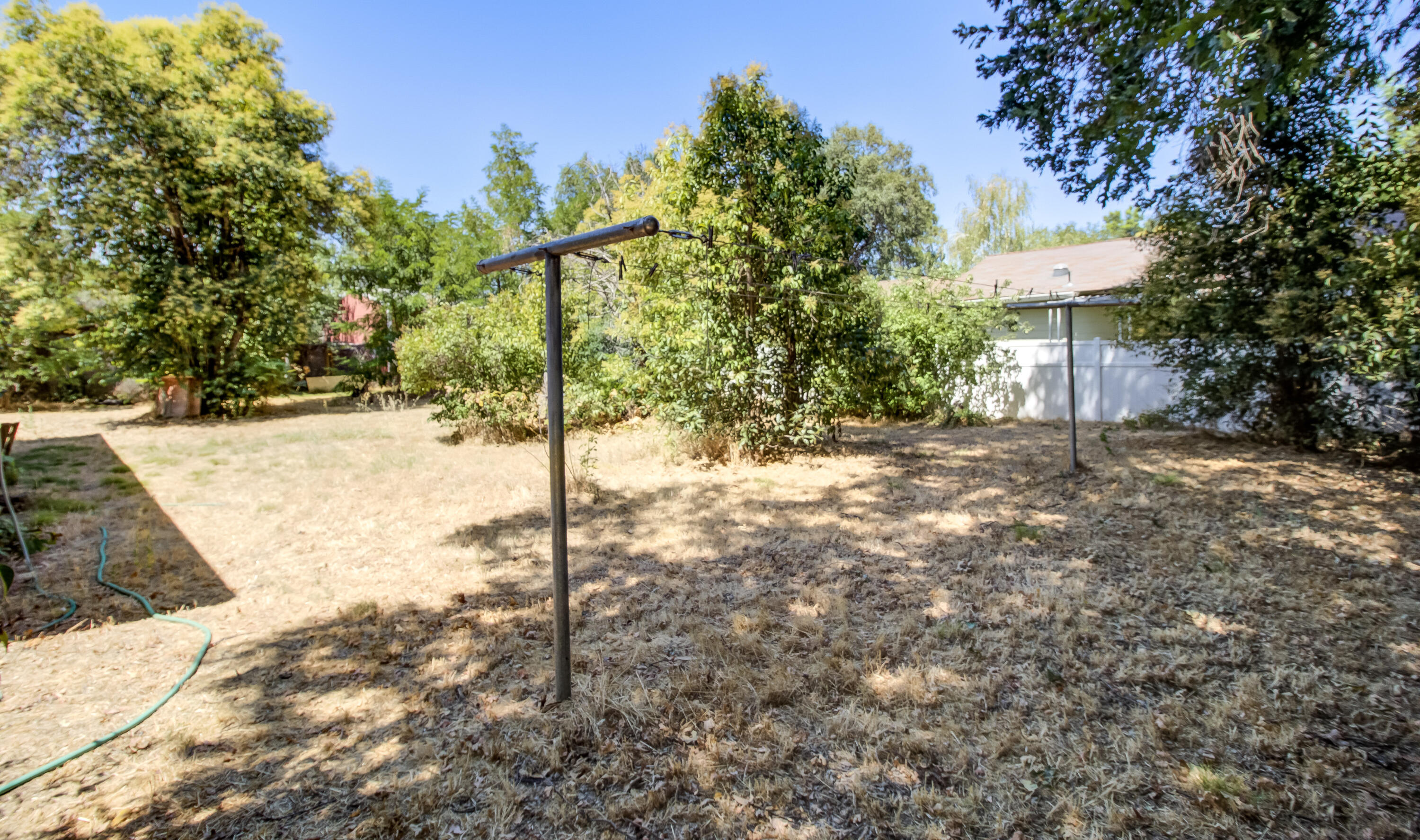 2940 North Bonnyview Road Redding, CA 96001 - Photo 25 of 27 2940 N Bonnyview