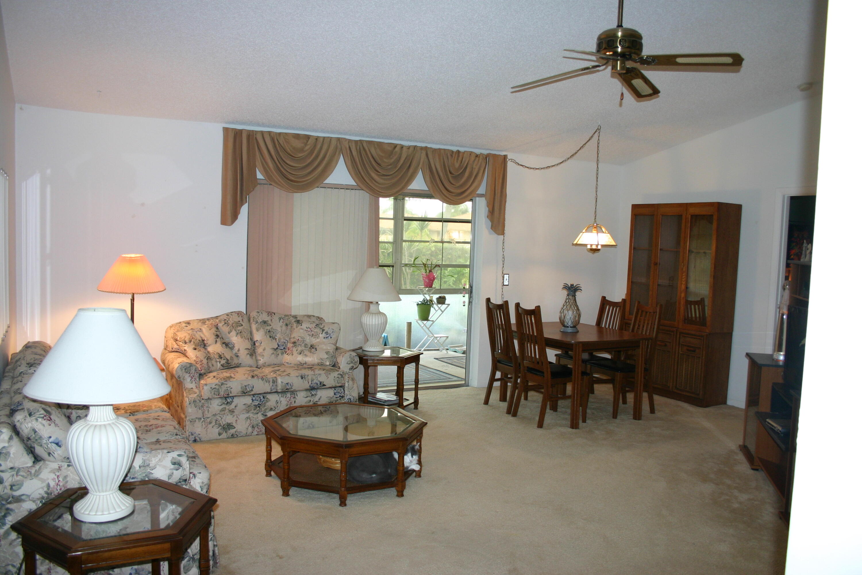 102 Stillwater Circle Jupiter, FL 33458 - Photo 4 of 28 IMG_8798