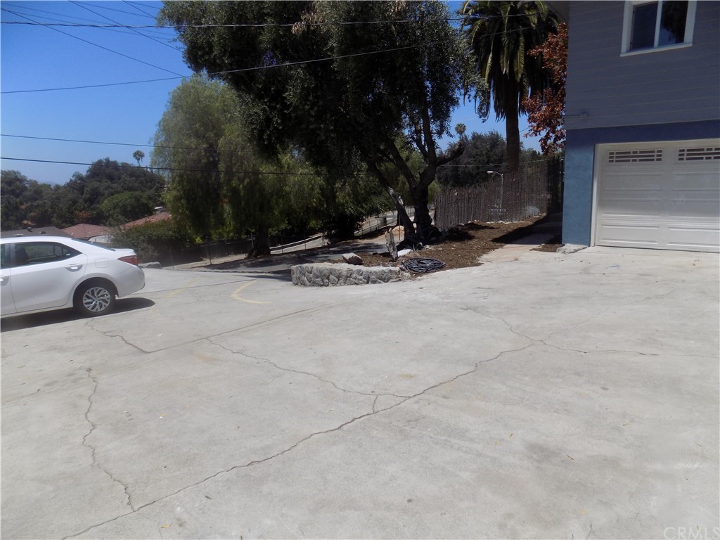 6160 Pachappa Drive Riverside, CA 92506 - Photo 4 of 20 Gallery Image 4