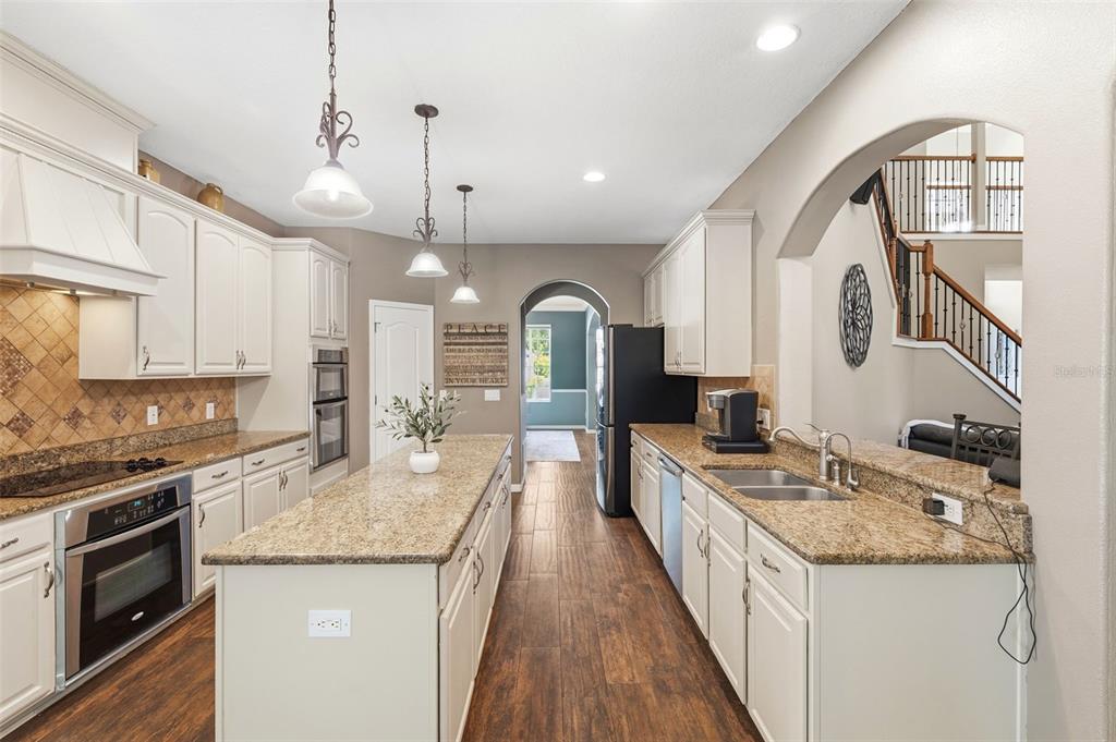 3449 Loggerhead Way Wesley Chapel, FL 33544 - Photo 11 of 52