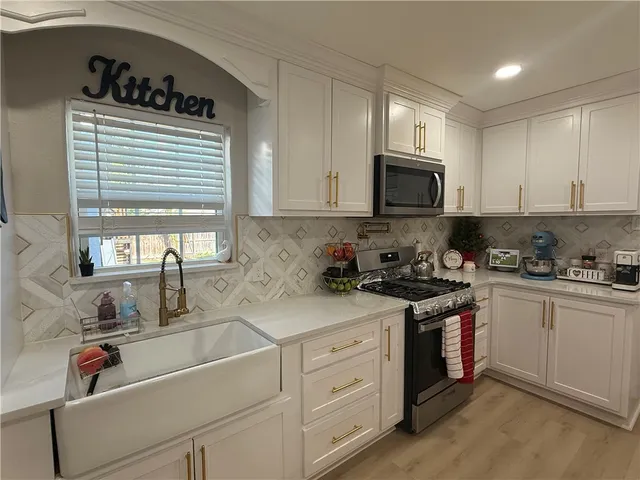 $240,000 | 106 Adams Drive, Corpus Christi, TX 78415