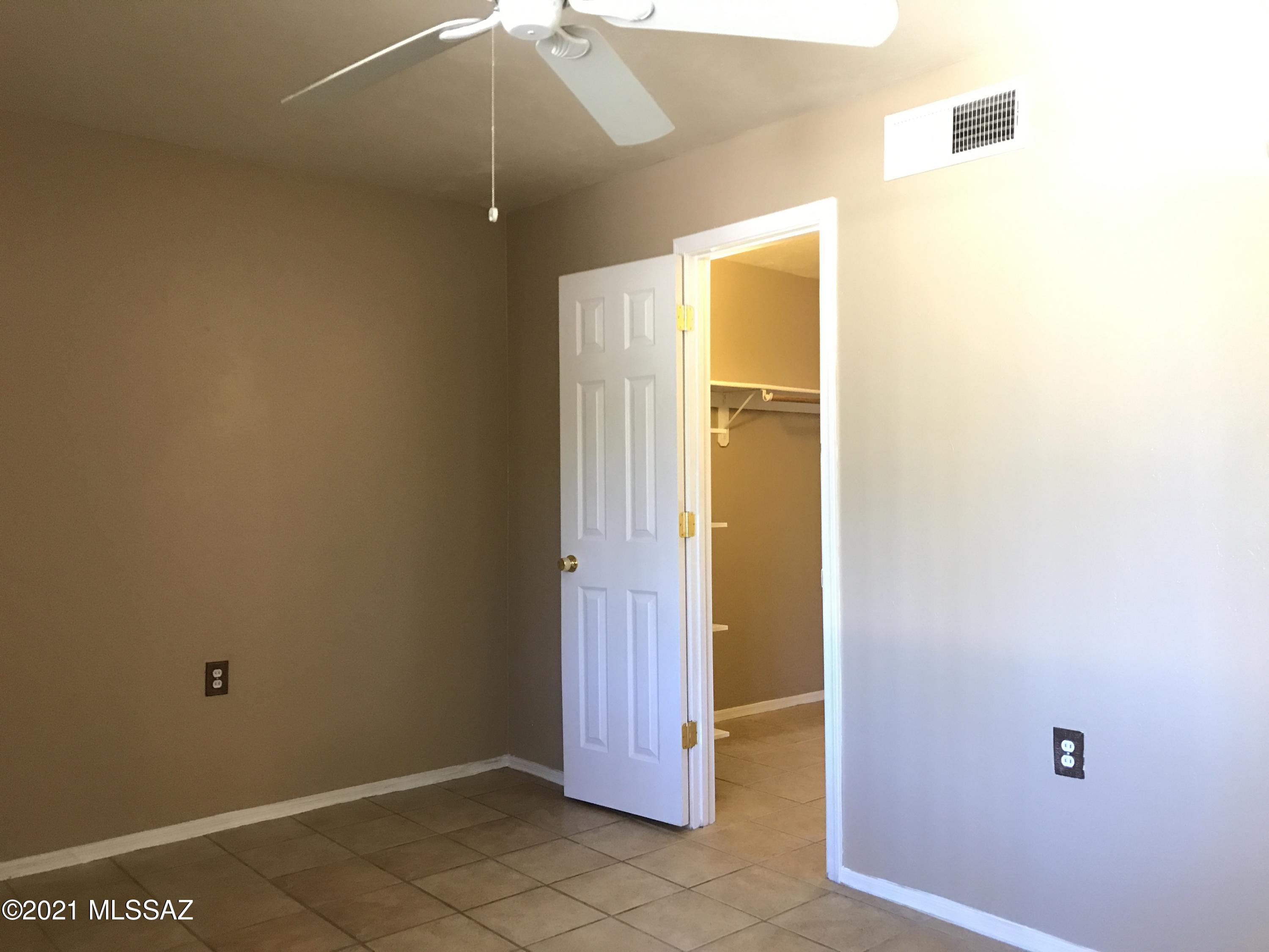 350 North Silverbell Road, Unit 89 Tucson, AZ 85745 - Photo 16 of 31